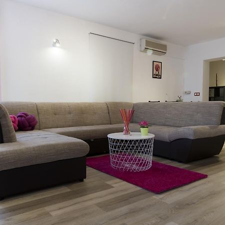 Apartment Blazenka プーラ エクステリア 写真