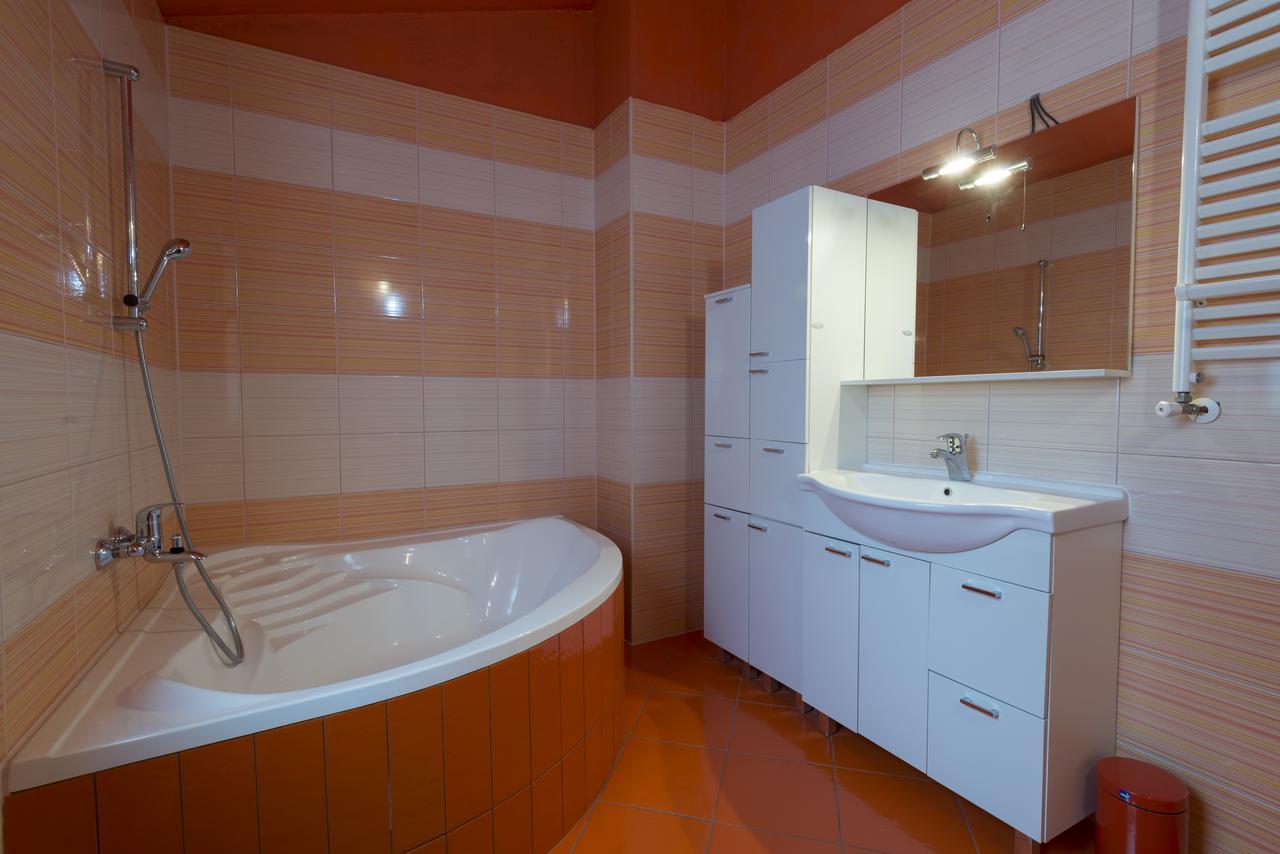 Apartment Blazenka プーラ エクステリア 写真