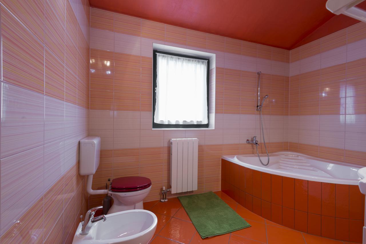 Apartment Blazenka プーラ エクステリア 写真